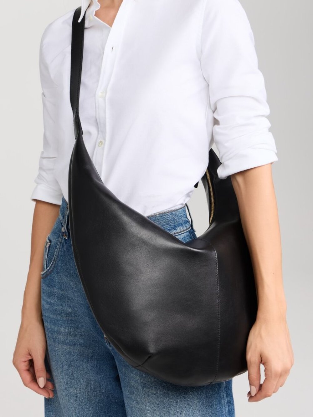 Madewell Essentials Slouch Hobo Bag in True Black